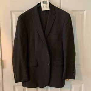 Men's Executive Suit Collection by JOS. A Bank.  Charcoal gray, 100% wool, EUC.